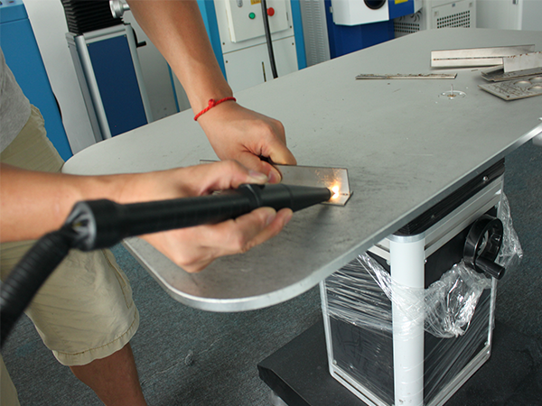 镍、钛、铬、锰、金、银、铜、铁、铝激光焊接工艺